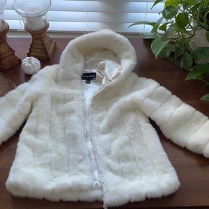 Rothschild faux fur coat Size L (6X)